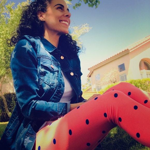 Meet your Posher, Lindsey - Picture 1 of 2